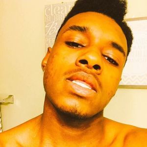 Meet your Posher, Domonique